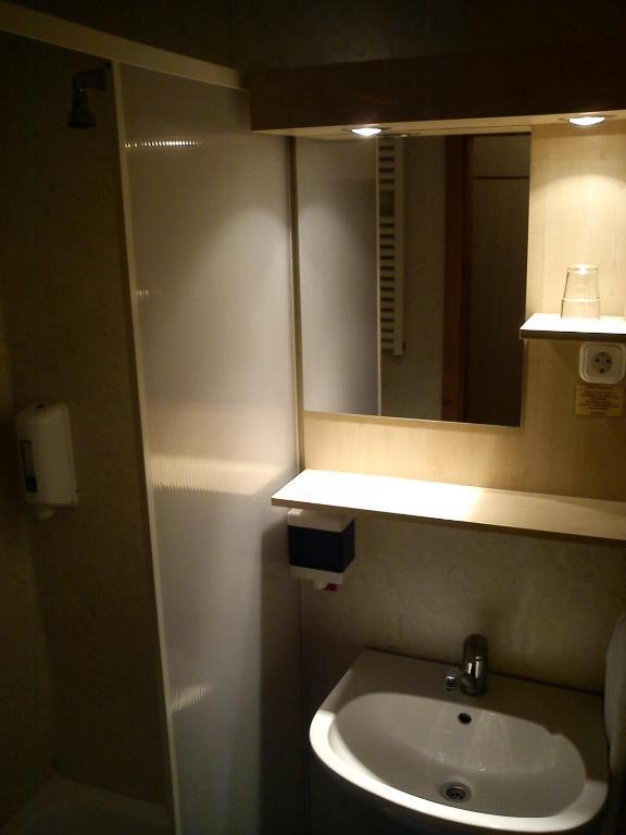 إسترغوم Grante Motel الغرفة الصورة